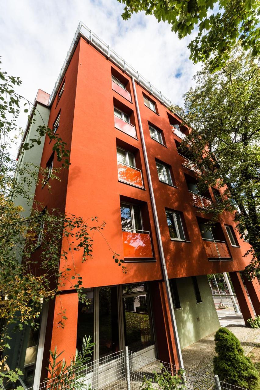 Paloucek Konukevi Prag